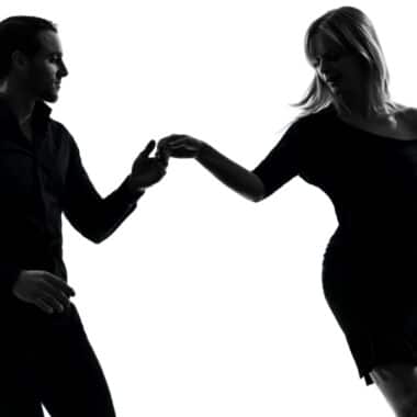 Salsa y Ritmo: Aprende a Bailar en Valencia
